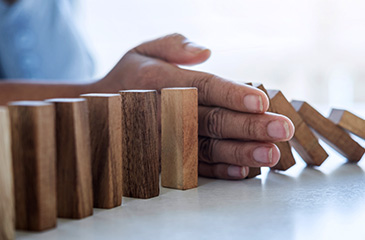 Domino-Steine. Resilienz, Mentaltraining.